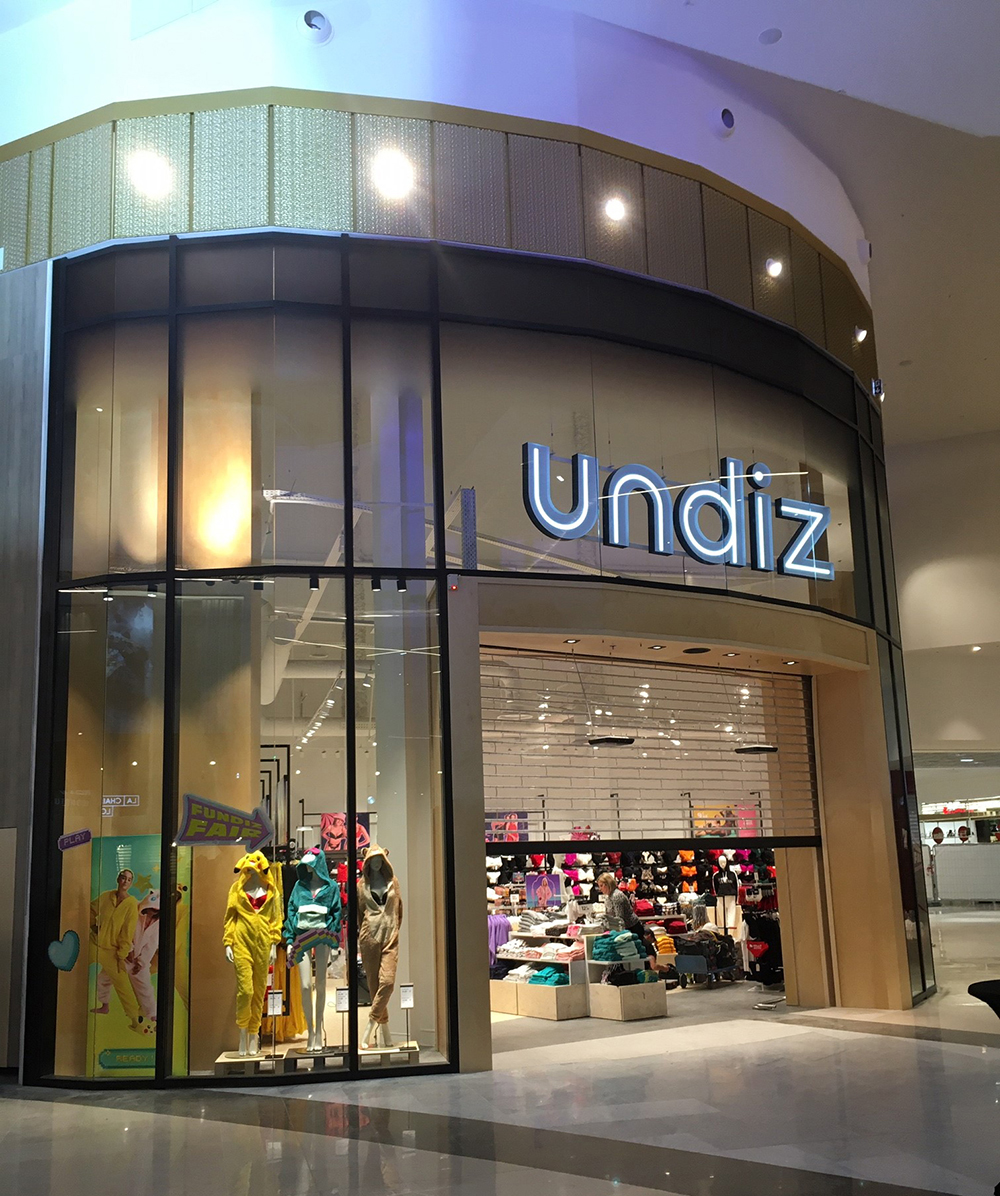 réalisation aménagement de magasin undiz